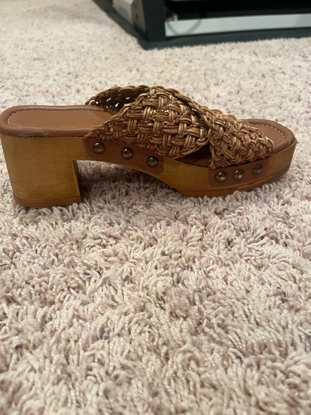 Chocolat Blu Dawn Platform Slide Sandal - Picture 5 of 14